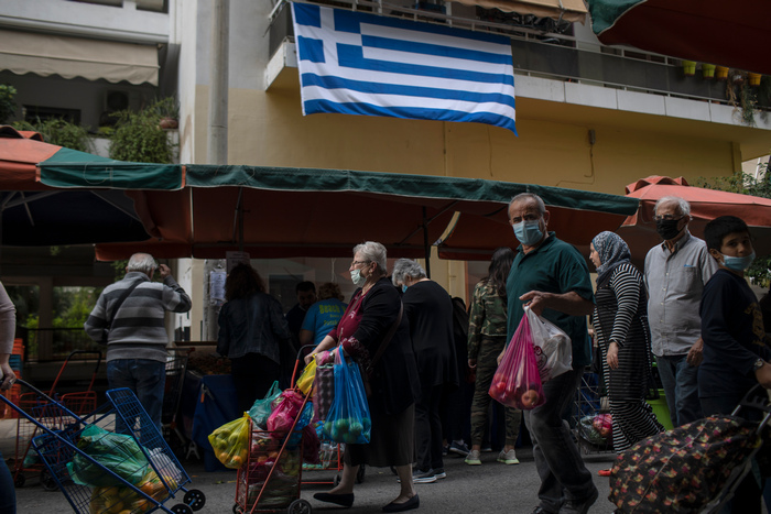 Гръцките власти отмениха допълнителното изискване за тест за COVID 19 от